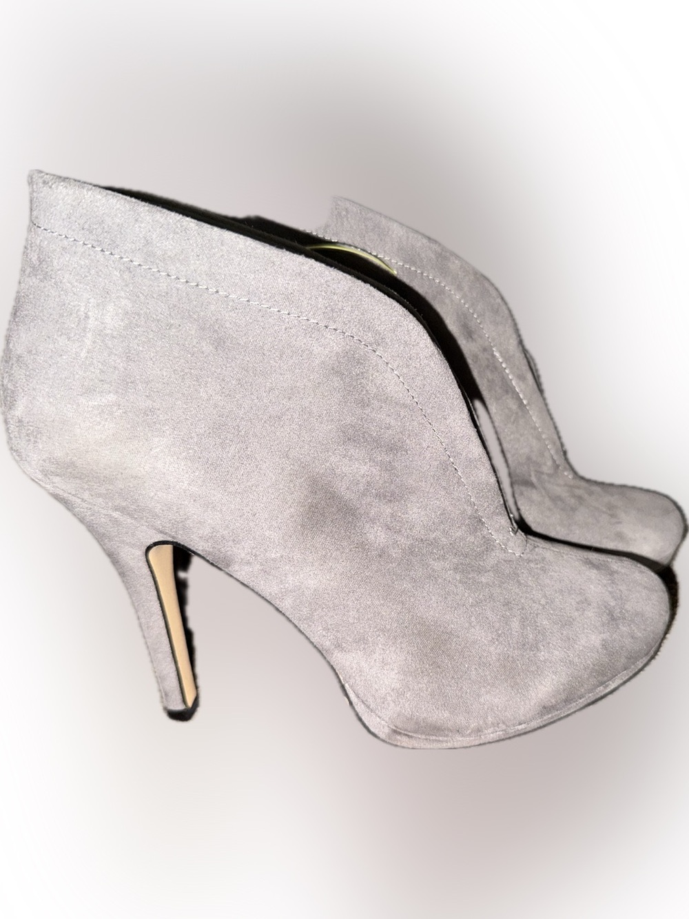 Apt. 9 Light Grey Suede Closed-Toe High Heel Booties
